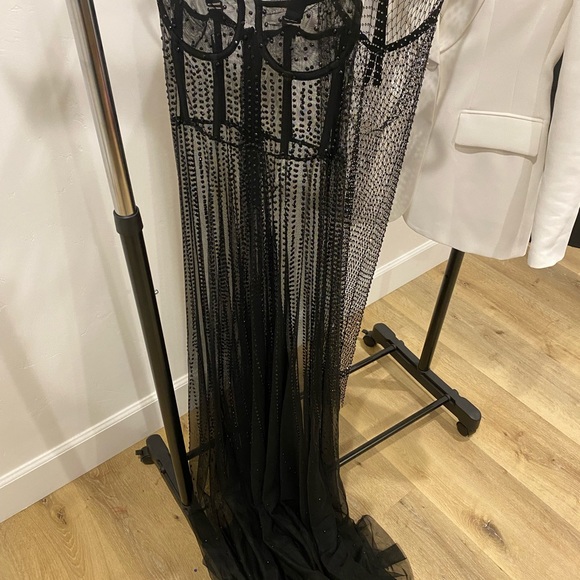 Sheer bedazzled showstopper gown - Picture 3 of 3